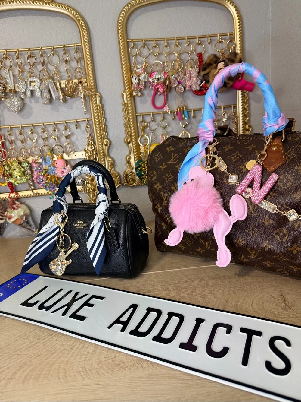 Bag charm and Twilly